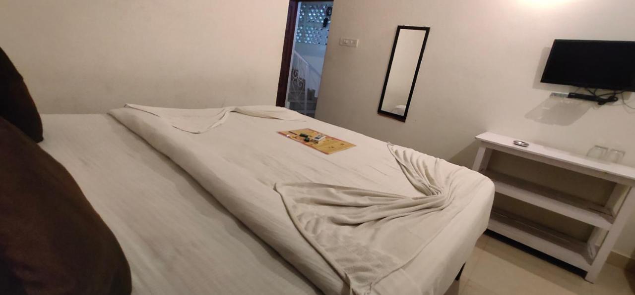 Rj14 Accommodations At Baga Beach Exteriér fotografie