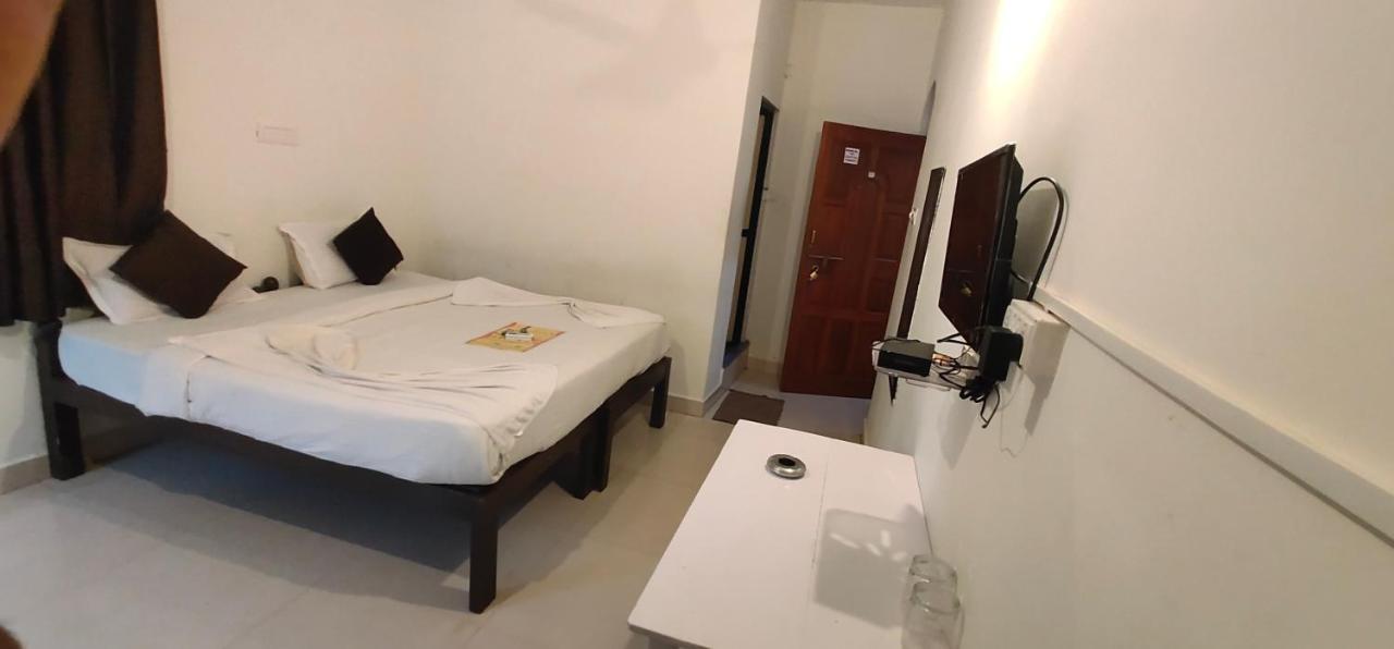 Rj14 Accommodations At Baga Beach Exteriér fotografie