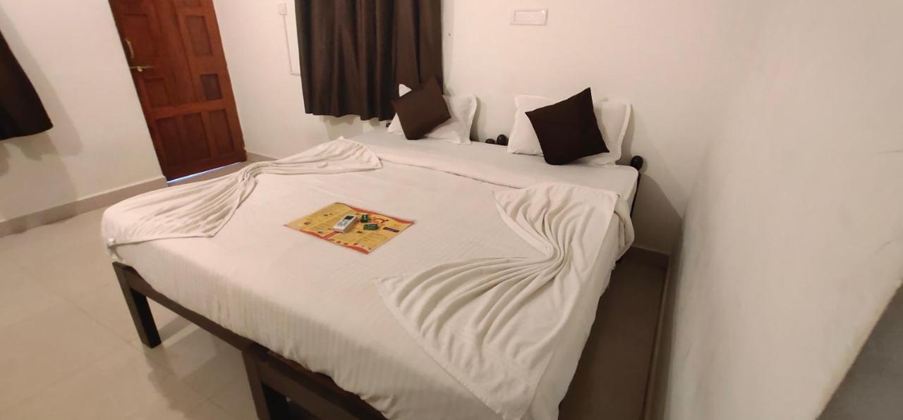 Rj14 Accommodations At Baga Beach Exteriér fotografie